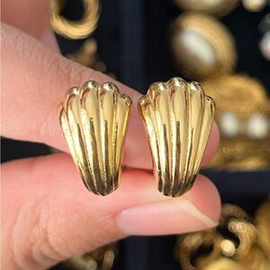 Vintage Christian Dior Sea Shell Ribbed Glossy Gold Mini Hoop Clip-On Earrings